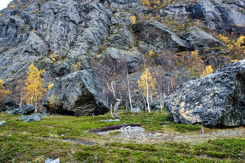 norway canon landscape rocks ngc autumm nationalgeographic finnmark autummcolors einarschioth
