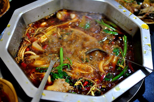 Yu Yue Men Leng Guo Yu Hot Pot Restaurant - Chengdu