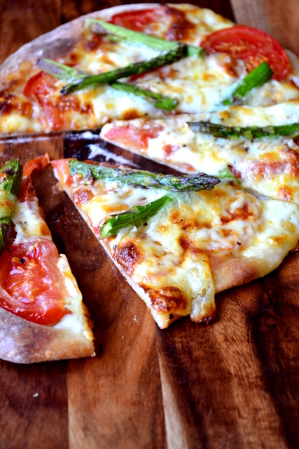 Recipe for Asparagus Pizza