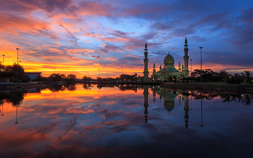 malaysia mosque brunei landscape sunset borneo cityscape kualabelait masjidkampongpandan belait bn colors