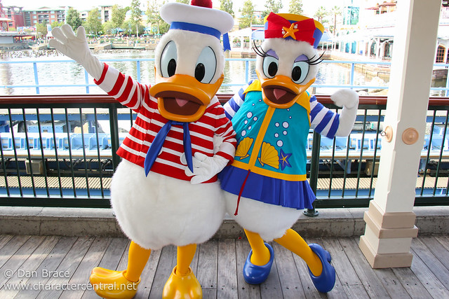 Meeting Donald and Daisy Duck