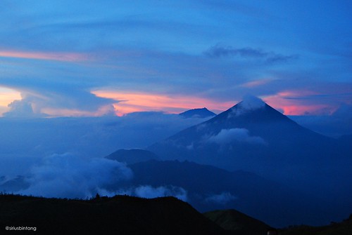 morning sky cloud mountain sunrise indonesia centraljava dieng prau sindoro sumbing visitindonesia