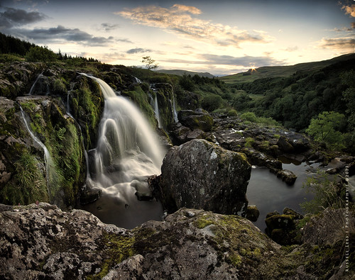 scotland waterfall russell near glasgow le loup denny kippen lees fintry campsies killearn strilingshire
