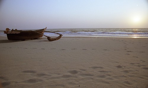 sunset india beach boat asia goa scan southern arambol
