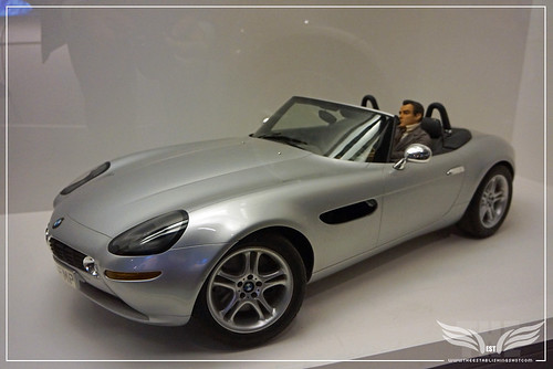 The Establishing Shot BOND IN MOTION - BMW Z8 MODEL FROM THE WORLD IS NOT ENOUGH @ LONDON FILM MUSEUM COVENT GARDEN by Craig Grobler