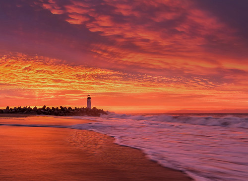 waltonlighthouse pacific westcoast sunrise california ca waves lighthouse escaypeday