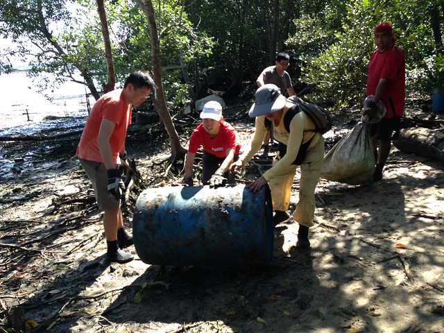 190_PostNatlDay_Mangrove_Cleanup-10Aug2013[ASiPhone]