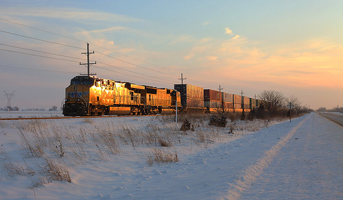 winter sunset snow cold up train evening illinois pacific sub union double stack il z ge freight dwight joliet northbound intermodal gevo es44