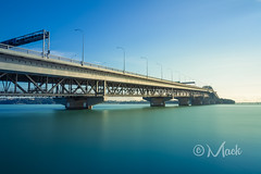Aucklands Harbour Bridge