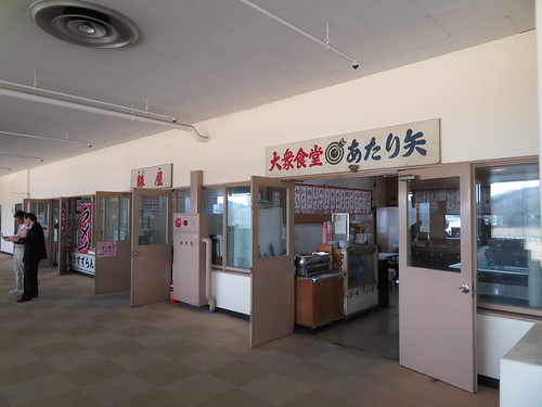 佐賀競馬場の３階の食堂