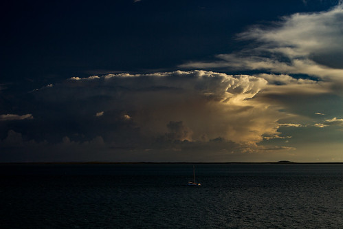 sundset darwin northern territory sunset sonnenuntergang sonne sol sun water sea twilight clouds wetter weather weer meteo abends bicentennial park port australien australia ship outdoor wolke ufer strand landschaft küste himmel meer dämmerung wasser