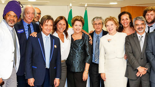 03/07/13 | Humberto Costa (PT/PE) em encontro com presidente Dilma e artistas no Palácio do Planalto. Foto: Roberto Stuckert Filho/PR.
