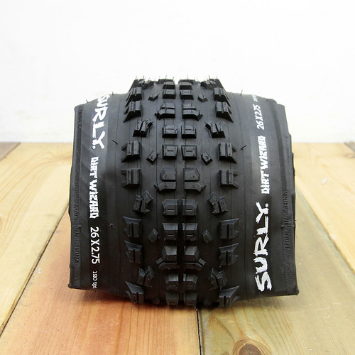 SURLY / DIRT WIZARD TIRE / 26x27.5