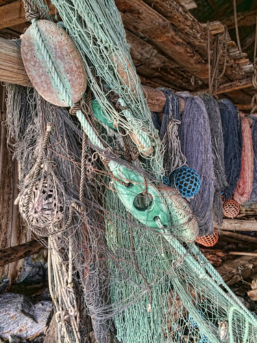 norway colours collection oc boathouse nets garn netz fishingnet noreg seahouse runde naust erlingsivertsen fargespill fiskegarn iphoneshot mygearandme 12431128395 maritimeimpression sjóhúsið