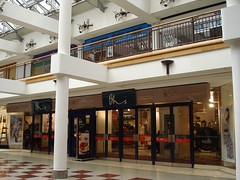 Picture of Entertainer, 69-73 Whitgift Centre