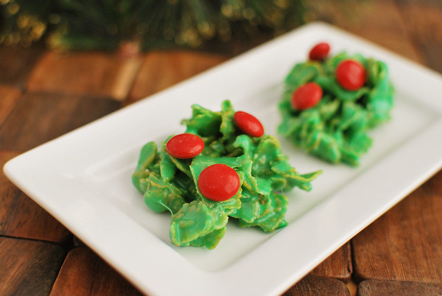 Holly Crackles | 15 Christmas Candy Recipes Every Kid Will Love | Homemade Recipes