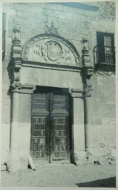 Portada del Palacio de Munárriz (hoy en el Cigarral del Ángel) hacia 1915