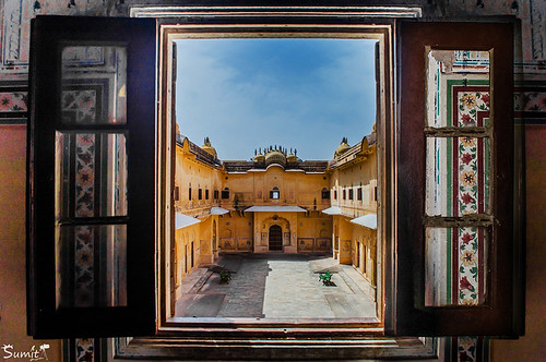 blue sky india window nikon fort indian bluesky symmetry 1855mm af jaipur nahargarh d5100 nikond5100
