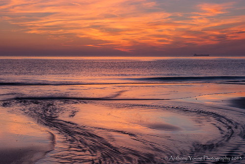 sea england seascape sunrise sand ship colours durham horizon northeast countydurham crimdon canon400d durhamcoast sigmaaf1770mmf2845dcmacro