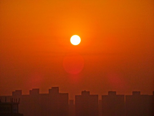 china city red sky orange sun last sunrise shanghai air end 2013 131231