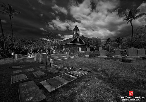 leica bw church monochrome cemetery graveyard landscape hawaii blackwhite scenic rangefinder maui fullframe fx makena m9 keawalaichurch leicam9 thephotographyblog agm9 voigtlanderheliarultrawideangle12mmf56lens