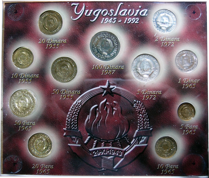 Set de monedas de la antigua Yugoslavia 13744992445_644c21cdd5_c