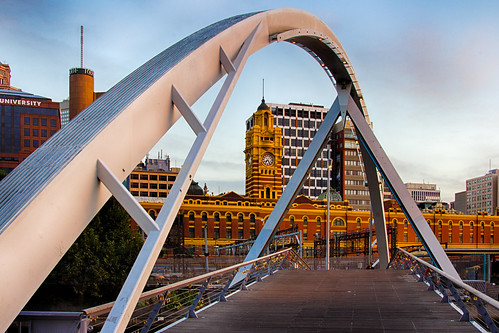 bridge sunrise dawn australia melbourne clear projectweather