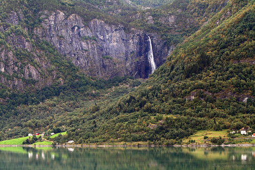 mountain lake water norway waterfall gaupne feigom høyheimsvik