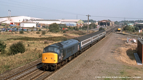 train diesel peak railway britishrail southyorkshire freighttrain passengertrain class56 class45 45103 56024 kirksandalljunction