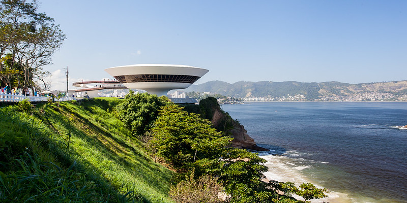 Museo de Arte Contemporáneo de Niterói - Oscar Niemeyer