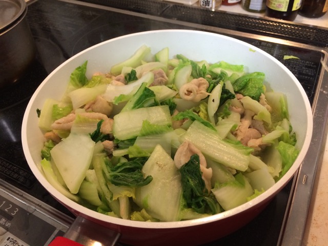 Chicken and Chinese cabbage Pot boils together