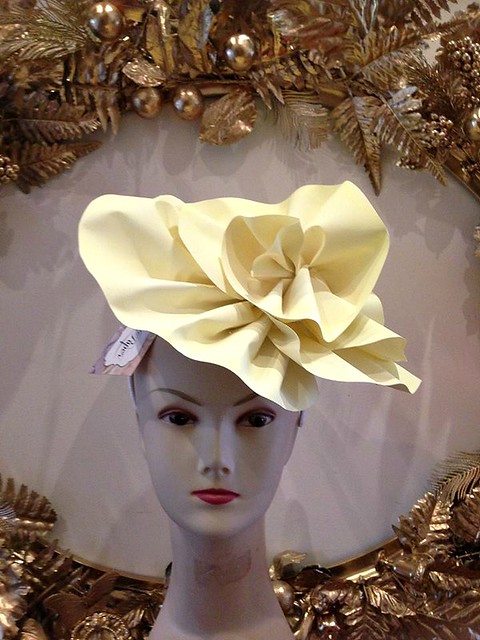 Curl Paper Fluted Hat