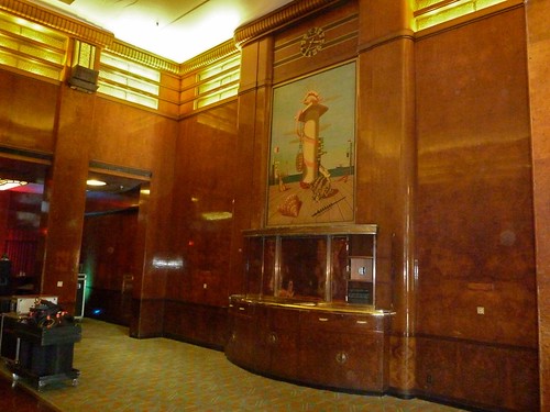The Queen Mary Interior - Photo By Keith Valcourt