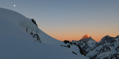 sunset newzealand moon mountain snow alpine mountaineering mtcook
