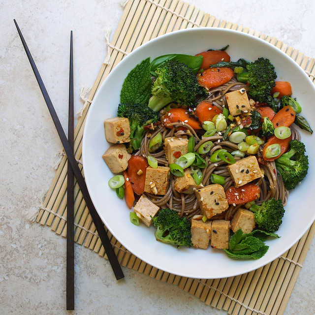 Soba Noodles with Tofu, Broccoli & Carrots