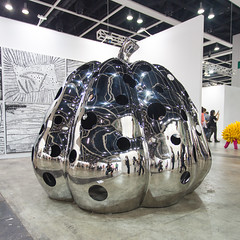 “Installation by Yayoi Kusama: Pumpkin, 2010 (stainless steel)” / Ota Fine Arts + Victoria Miro / Art Basel Hong Kong 2013 / SML.20130523.6D.13830.SQ