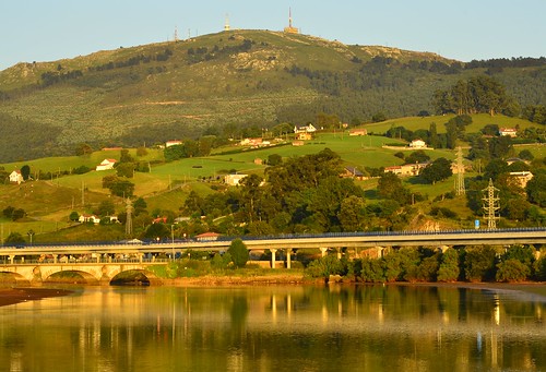 bridge sunset summer mountain reflection tree green river spain highway colourful lampshade santander cantabria electricitytower tvantenna astillero scatterethouses