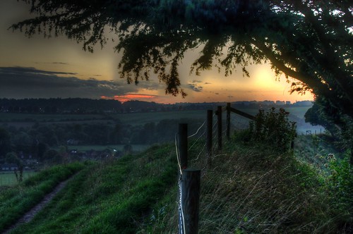 old sunset green castle grass fence salisbury hdr sarum