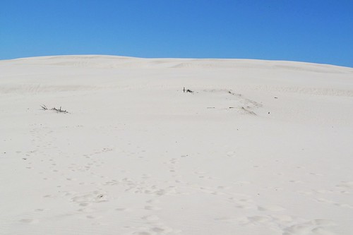 sand dunes sky łeba poland słowińskiparknarodowy nationalpark unesco minimalism