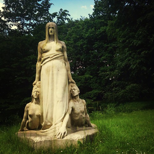 Das Schicksal Statue Hugo Lederer