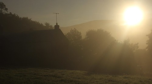 autumn fog sunrise goldenhour graig northwales glanconwy autumnmist canoneos550d ashperkins