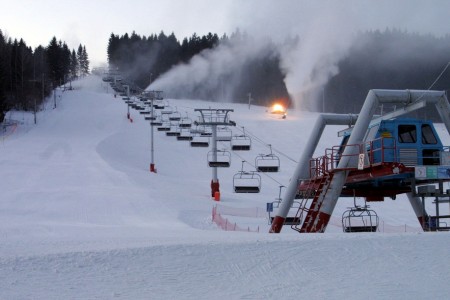 Jasenská dolina: Lyžovanie aj zábava na snowtubingu