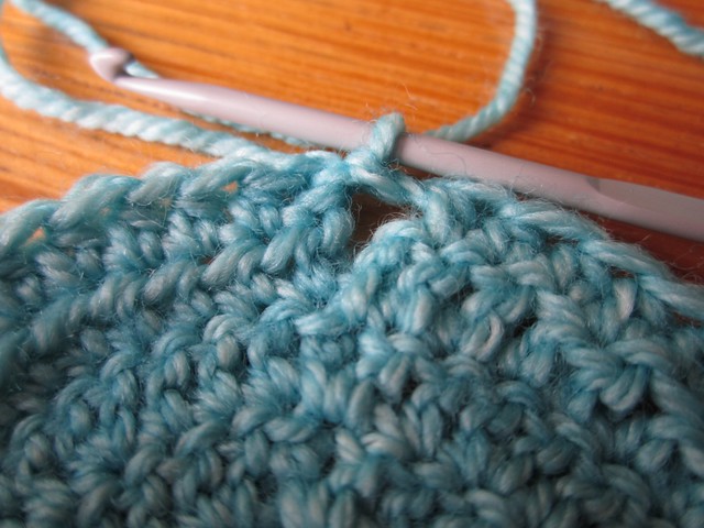 crochet tape measure cases tutorial (17)