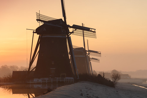 leidschendam zuidholland netherlands windmill grondzeiler traditional dutch water stompwijk reflection channel greenheart groenehart holland nederland sunrise frost