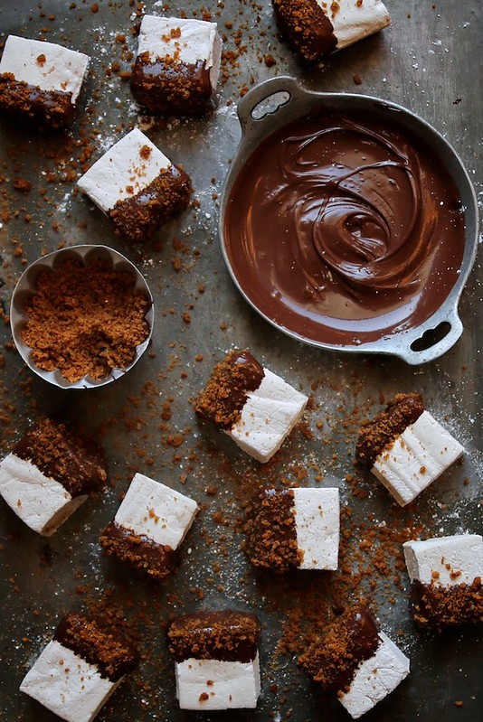 Bonkers Awesome Gingersnapped Marshmallows