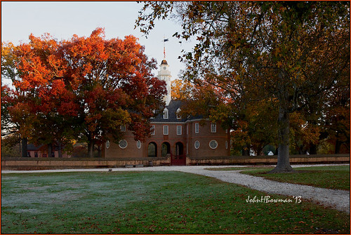 november virginia fallcolor williamsburg colonialwilliamsburg capitols earlylight nationalhistoriclandmark canon2470l nrhp 2013 november2013 cwstructures cwcolonialcapitol