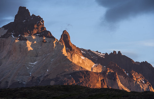 chile patagonia mountains sunrise landscape nikon torresdelpaine puertonatales magallanes ultimaesperanza