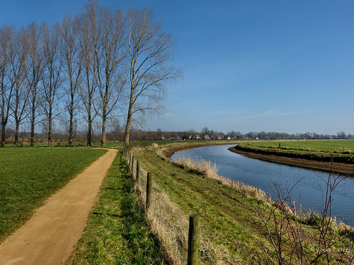 holland netherlands river landscape stream beek nederland achterhoek landschap berkel gelderland rivier almen panasonicdmcfz150 berkelvalleiroute 1140104