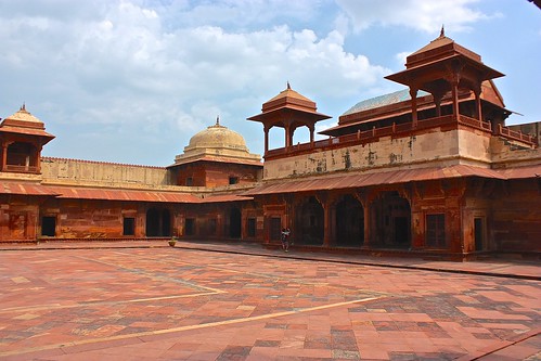 courtyard in Fatehpur Sikri