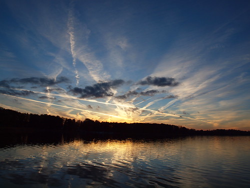 blue sunset sky cloud sun water lago see evening meer estonia cloudy chemtrail estland viro estonie λίμνη эстония saadjärv tartumaa oзеро äksi εσθονία